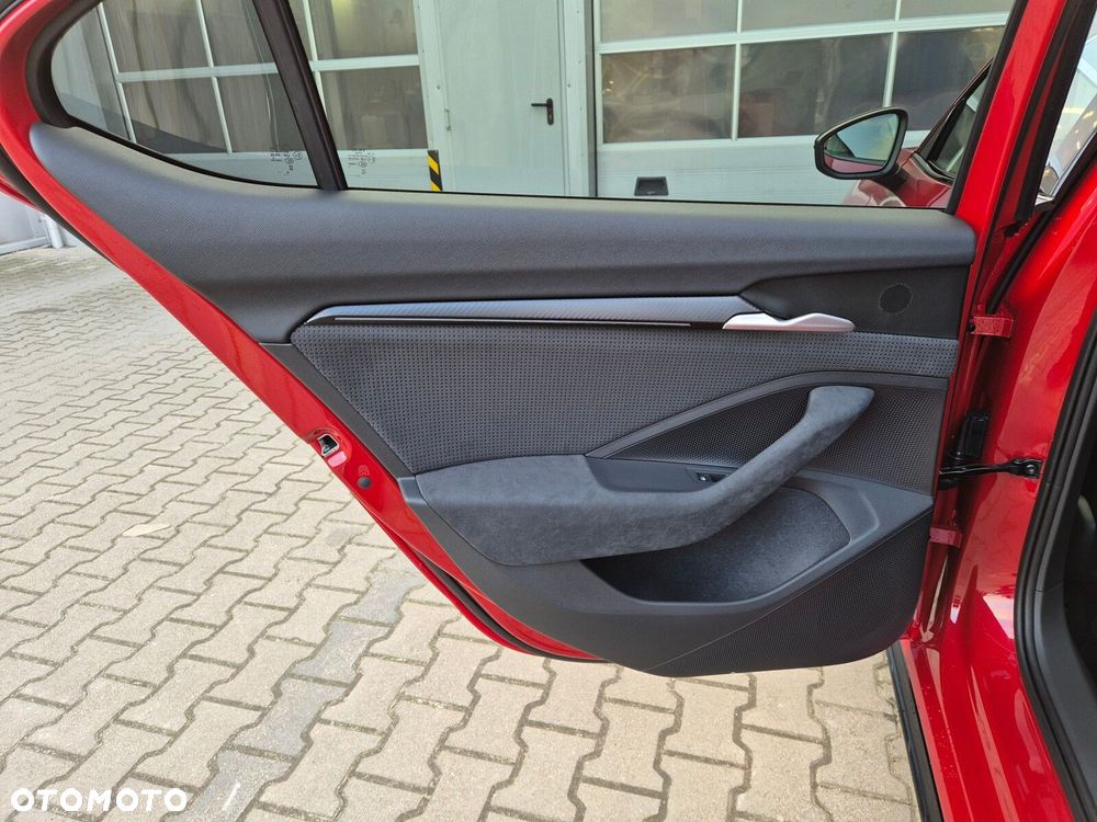 Skoda Superb 2.0 TSI Sportline DSG - 18