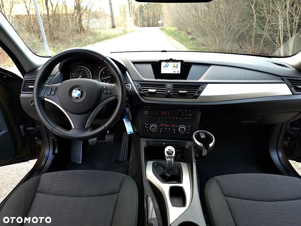 BMW X1 sDrive18i xLine - 26