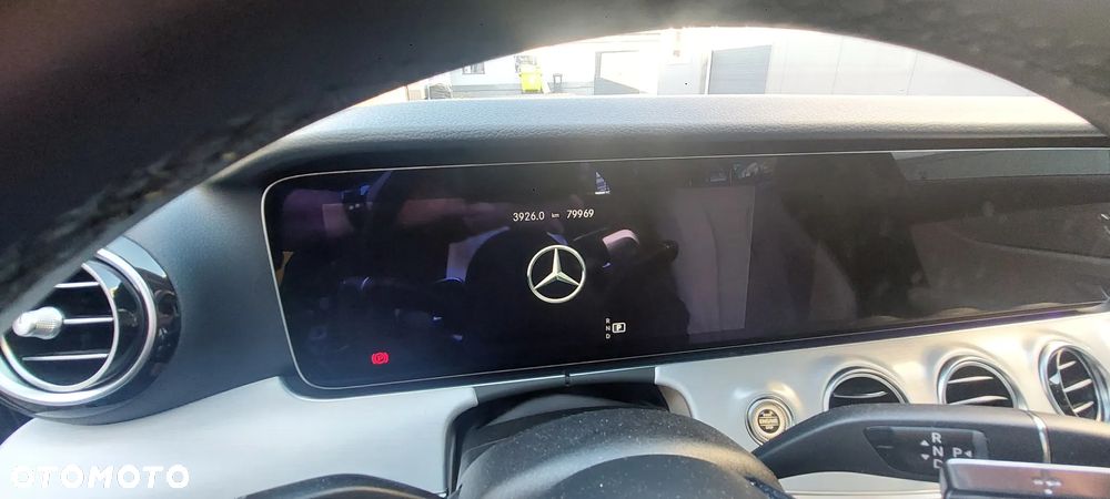 Mercedes-Benz Klasa E 220 d - 11