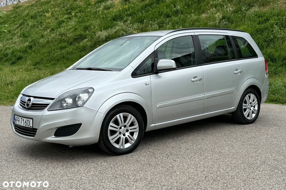 Opel Zafira 1.7 CDTI Essentia - 4