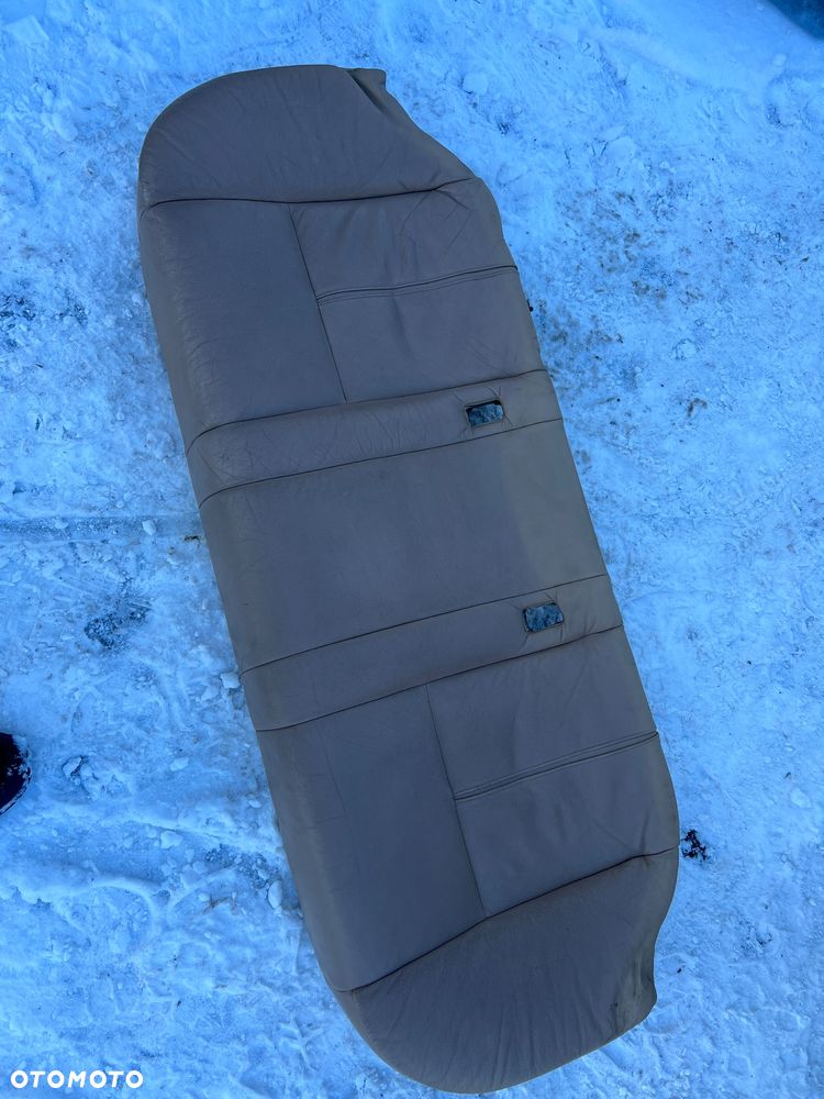 kanapa siedzisko skóra beżowa tapicerka Bmw e39 sedan tył beż