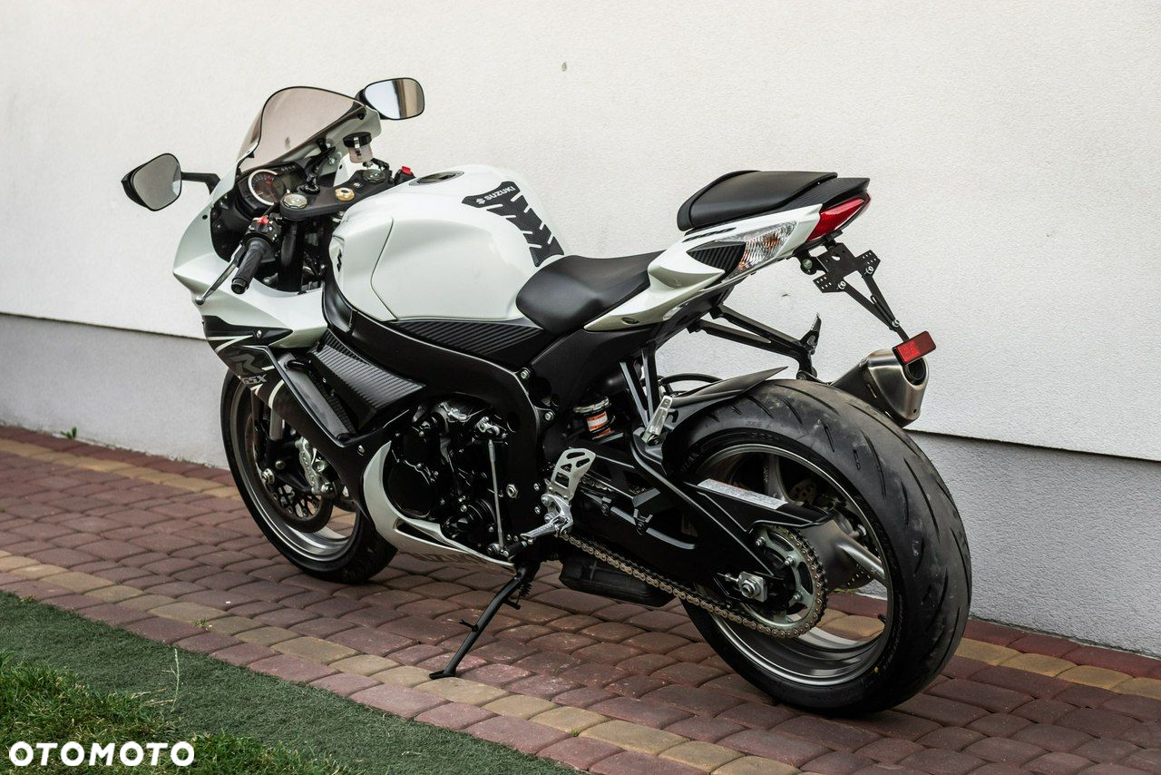 Suzuki GSX-R - 4