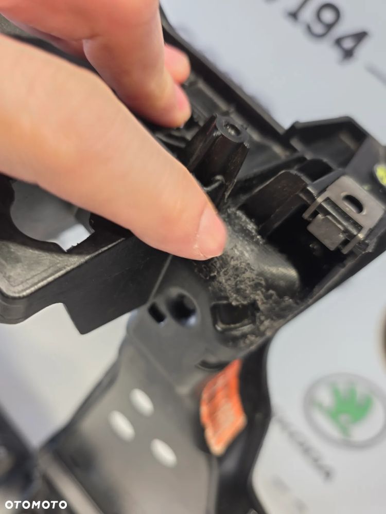 RENAULT CLIO 5 V 19- WZMOCNIENIE CZOŁOWE / PAS PRZEDNI NR 625009467R NR AUKCJI WZM572 - 9