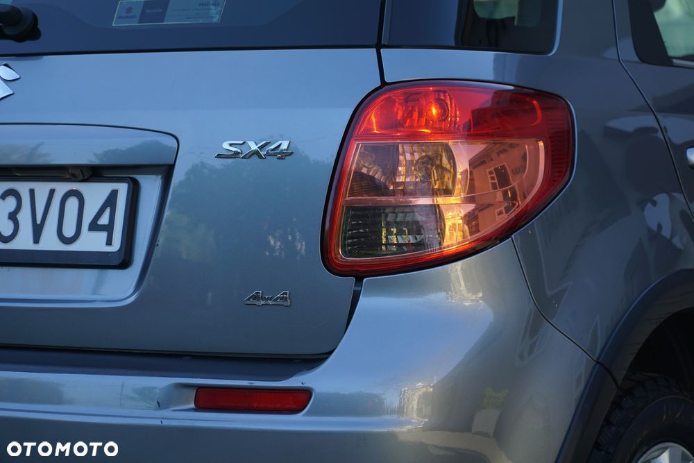 Suzuki SX4 1.6 Premium 4WD - 10