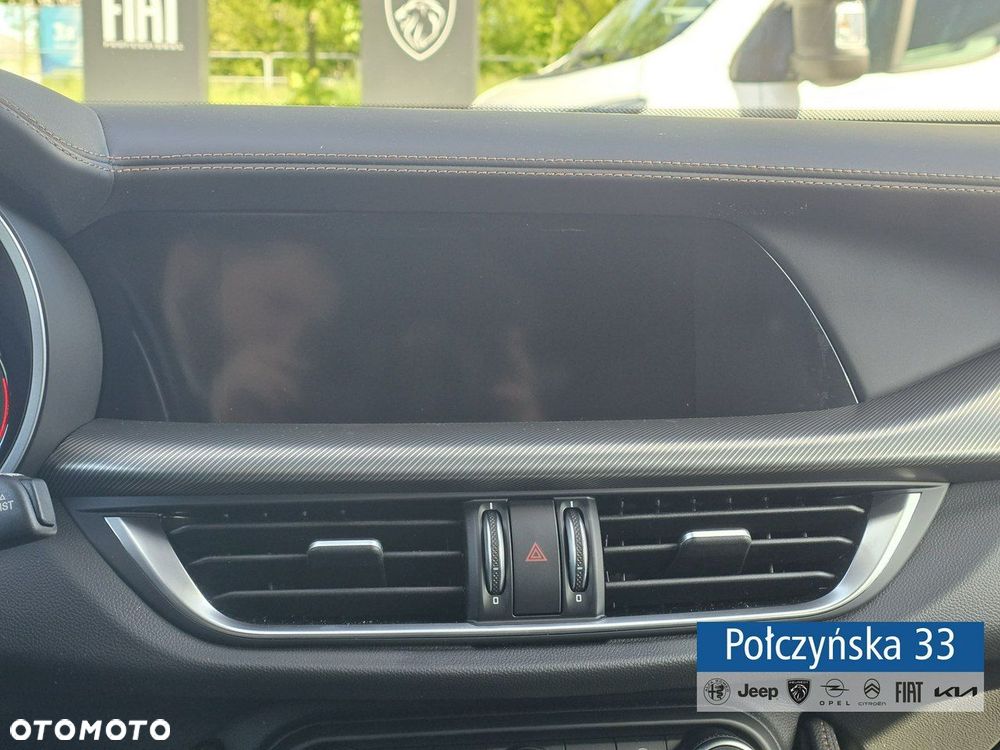 Alfa Romeo Stelvio - 21