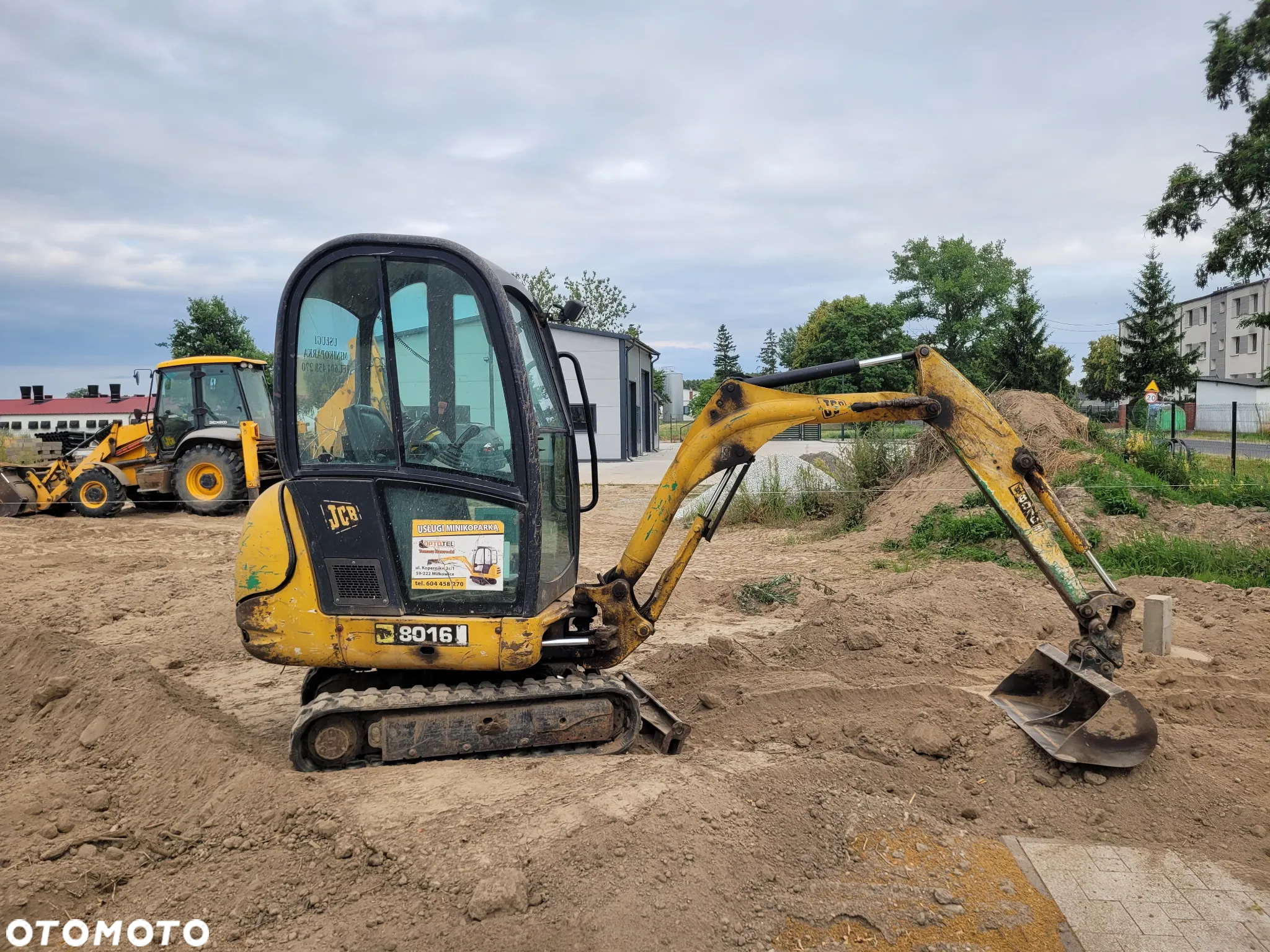 JCB 8016 - 4