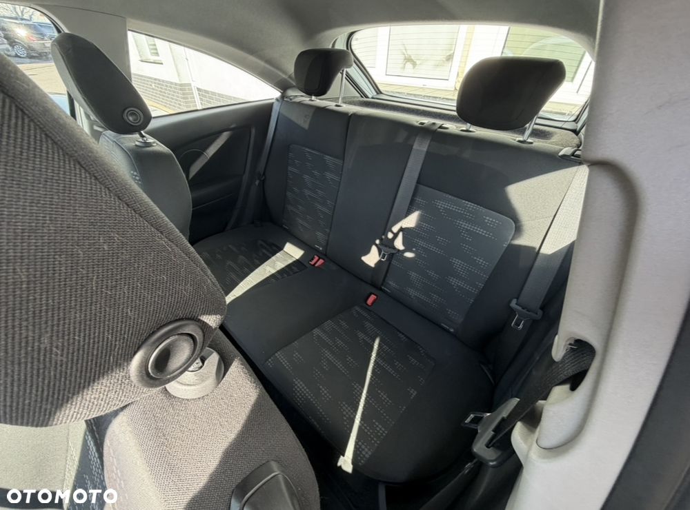 Opel Corsa 1.2 16V (ecoFLEX) Edition - 4