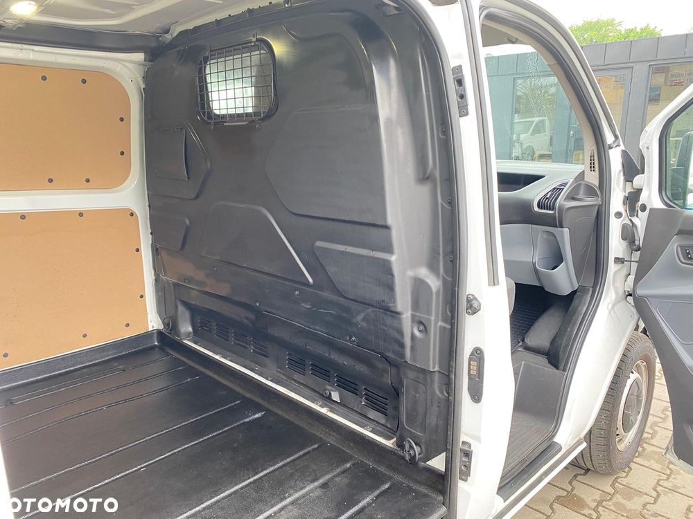 Ford TRANSIT CUSTOM - 24