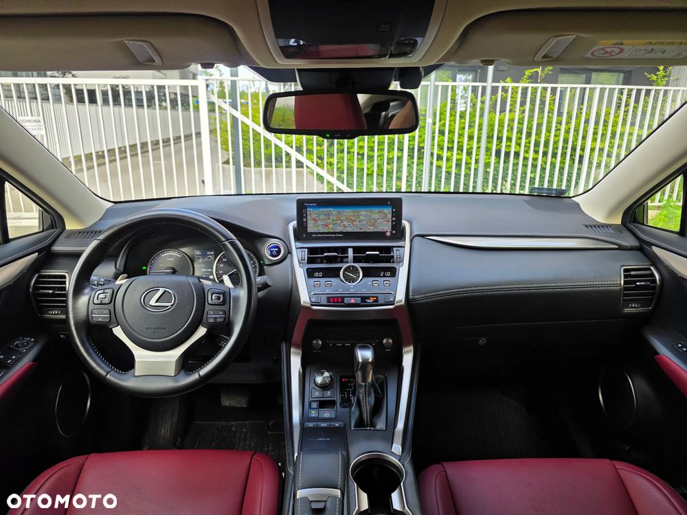 Lexus NX 300h Prestige AWD - 11