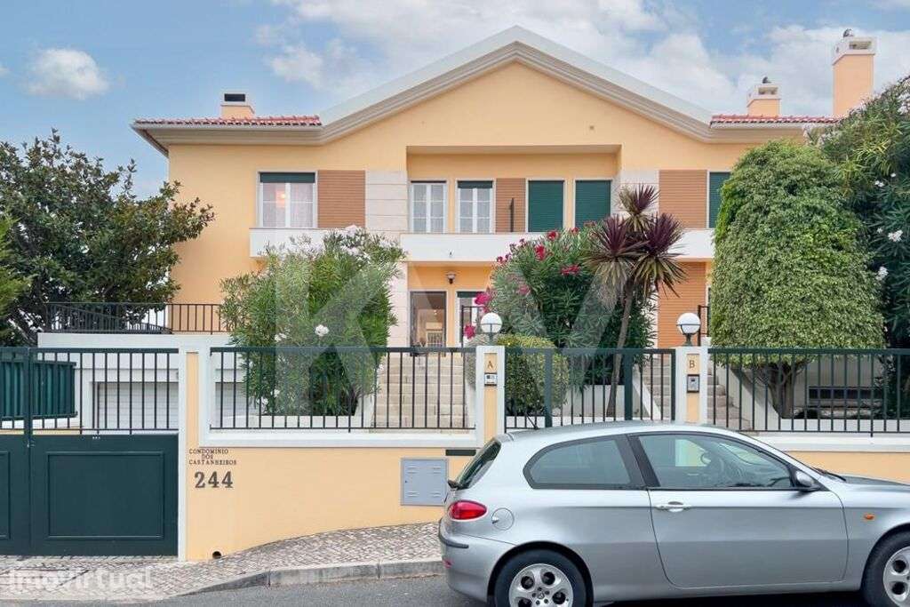 Moradia de Luxo em Zona Privilegiada de Cascais - Grande imagem: 3/46