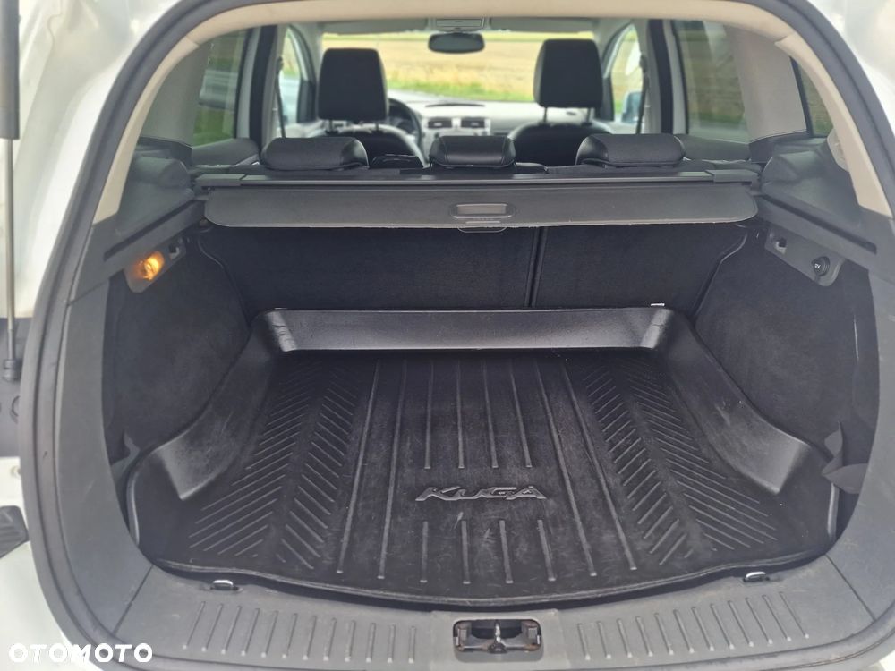 Ford Kuga 2.0 TDCi 4x4 Titanium - 22
