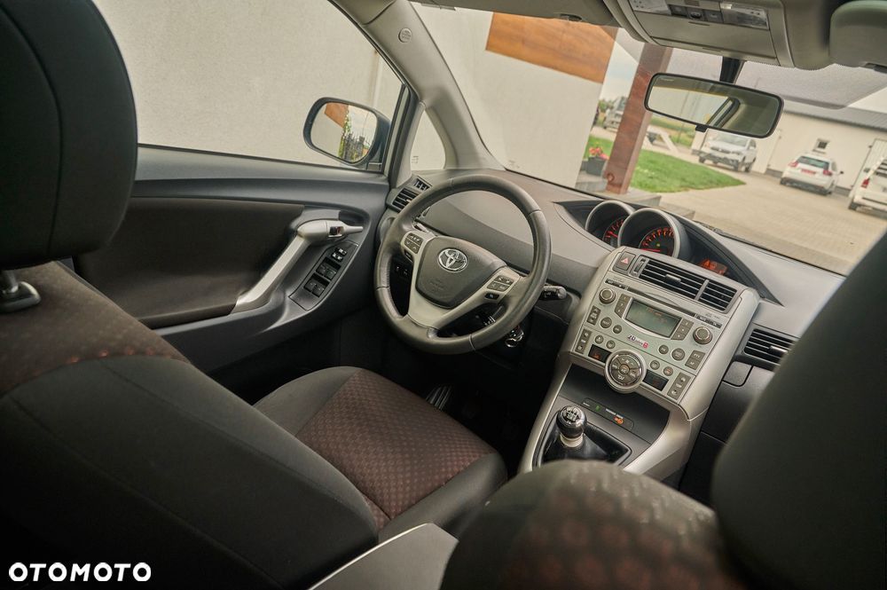 Toyota Verso 1.8 7-Sitzer Skyview Edition - 30