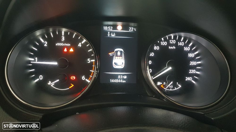 Nissan Qashqai 1.5 dCi N-Connecta - 12