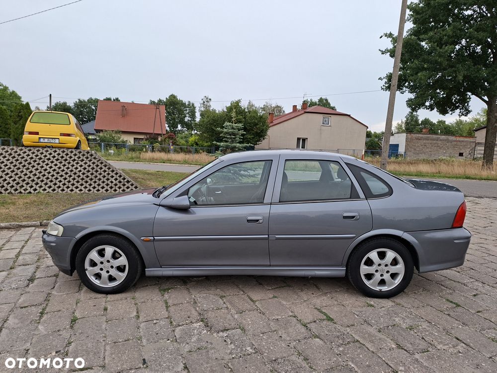 Opel Vectra - 9