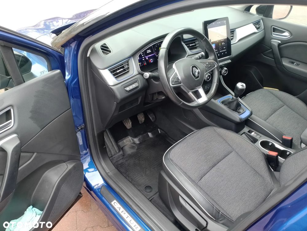Renault Captur - 31