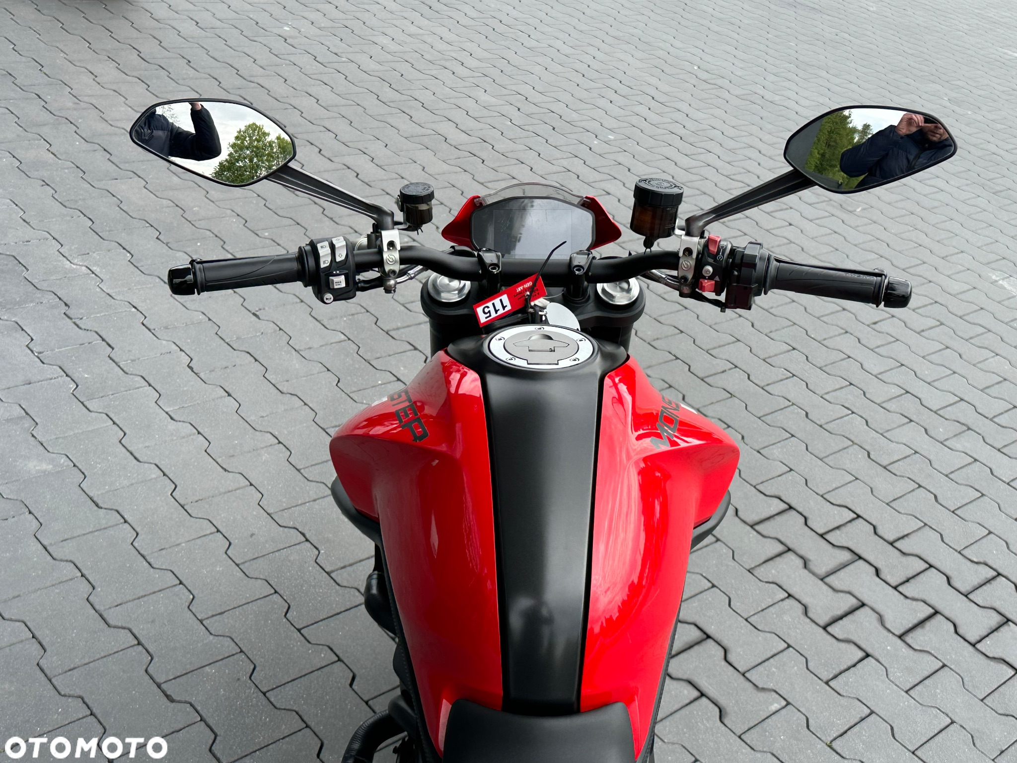 Ducati Monster - 22