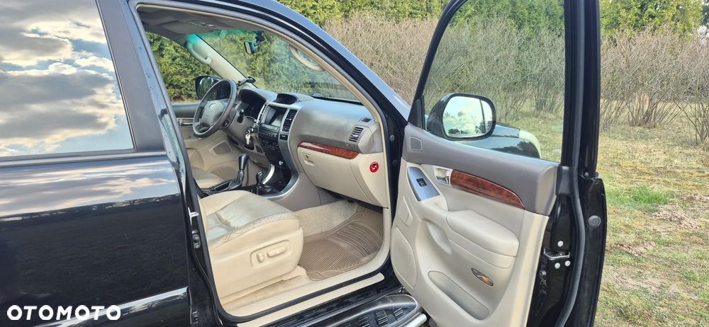 Toyota Land Cruiser - 18