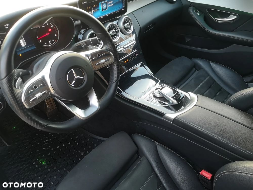 Mercedes-Benz Klasa C 180 9G-TRONIC - 13