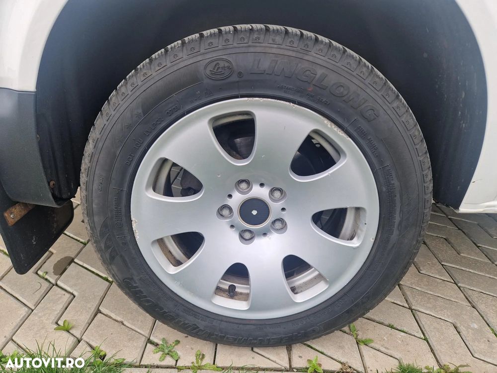 Volkswagen Caravelle - 5