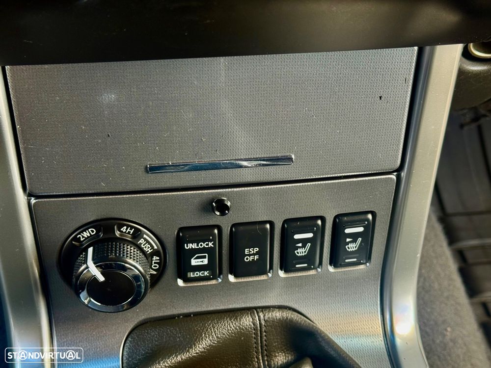 Nissan Navara 2.5 dCi CD XE Comfort +Convenience - 13