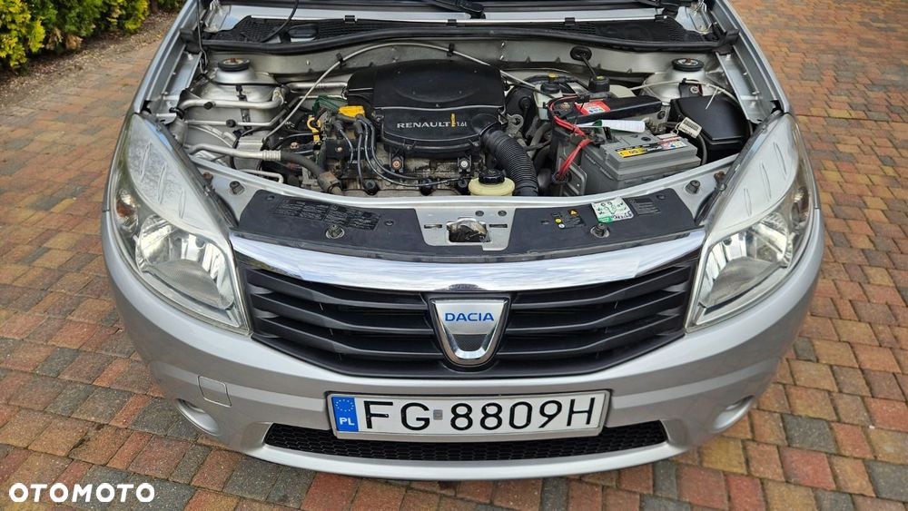 Dacia Sandero 1.6 Laureate - 20