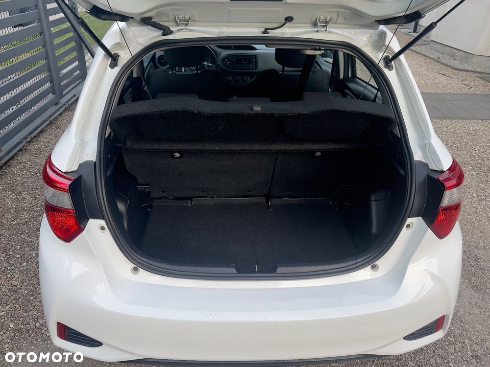 Toyota Yaris 1.0 Life EU6 - 16