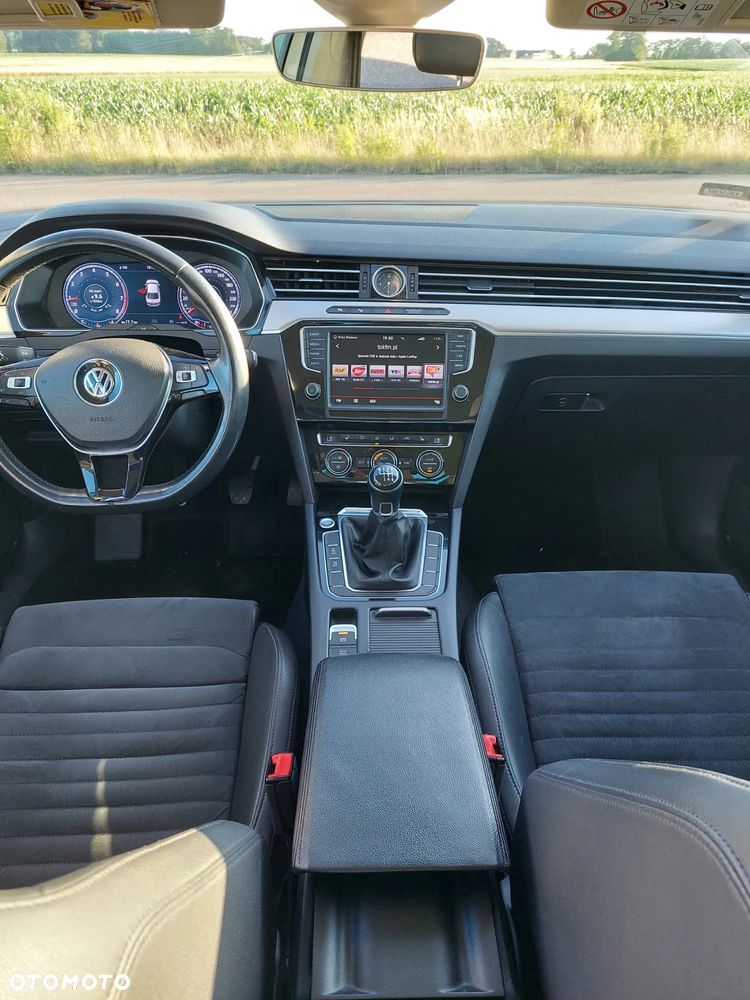 Volkswagen Passat ver-1-8-tsi-bmt-highline - 17