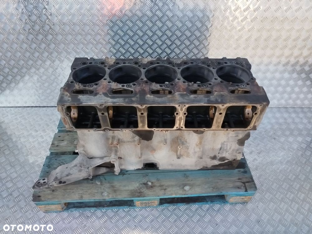 BLOK SILNIKA SCANIA 9L DC 09 OC 09 - 1
