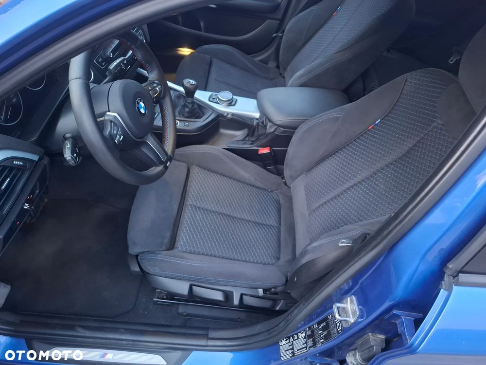 BMW Seria 1 120d xDrive BluePerformance - 12