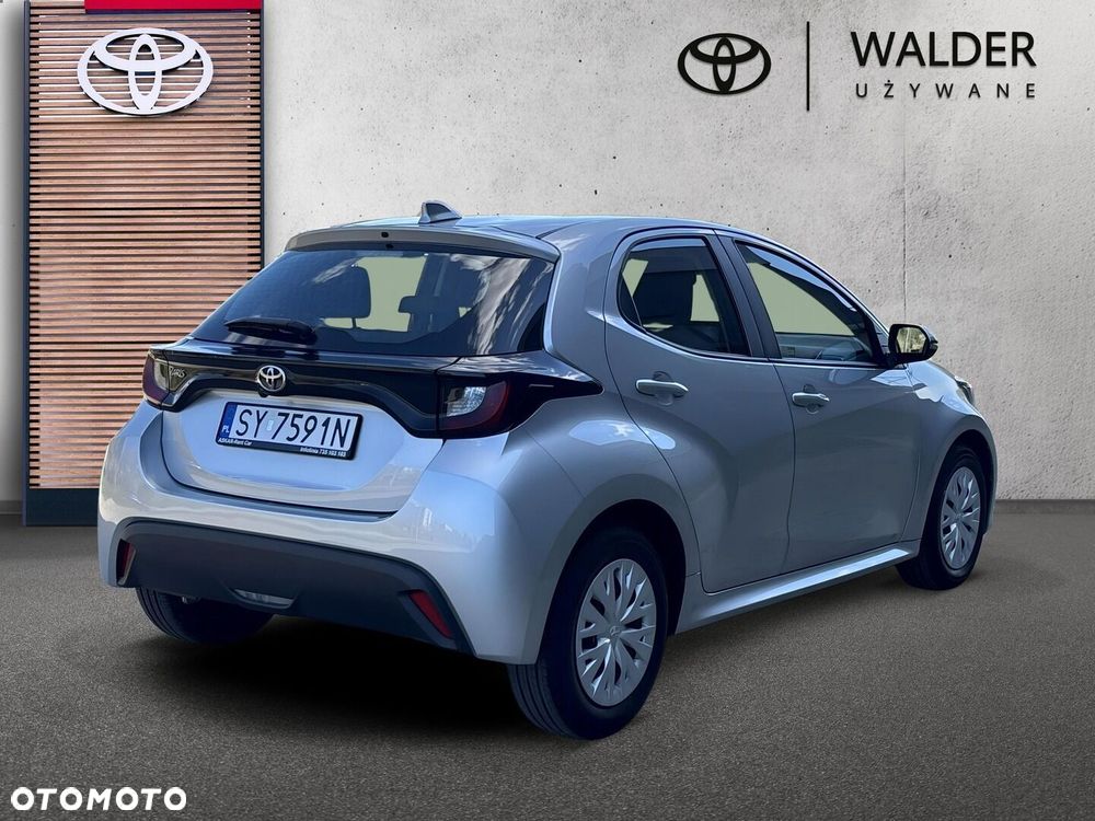 Toyota Yaris - 5