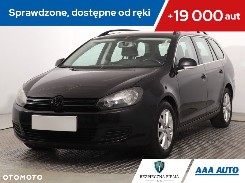 Volkswagen Golf - 1