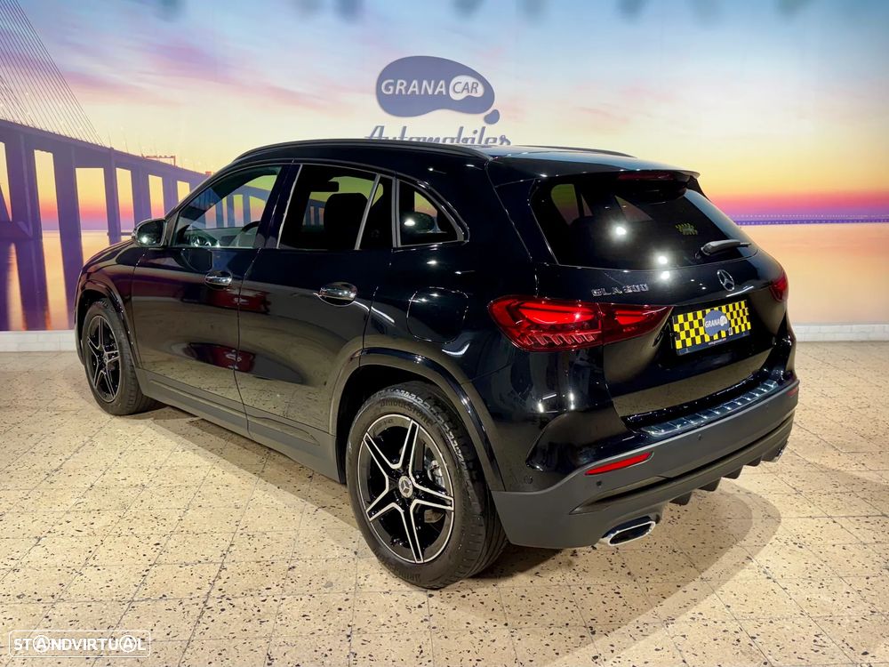 Mercedes-Benz GLA 200 AMG Line - 4