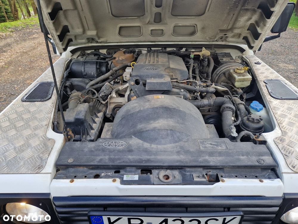 Land Rover Defender 2.2 TD4 SE - 21