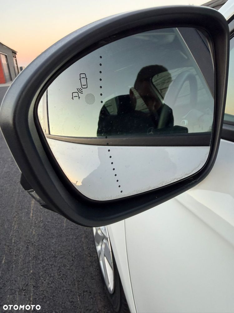 Renault Clio E-TECH 140 BUSINESS EDITION - 17