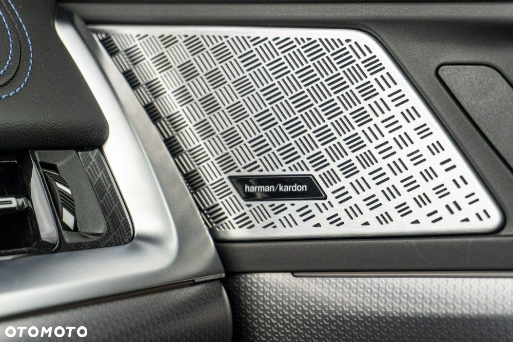 BMW X1 sDrive18i - 19