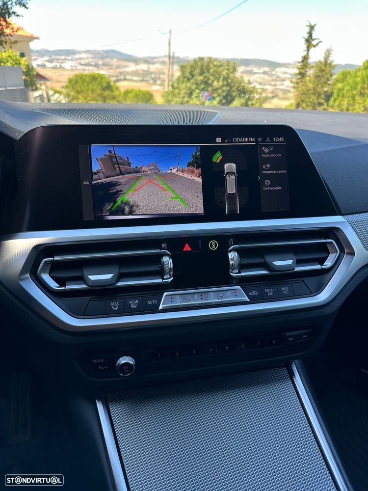 BMW 320 e Touring Pack Desportivo M Auto - 42
