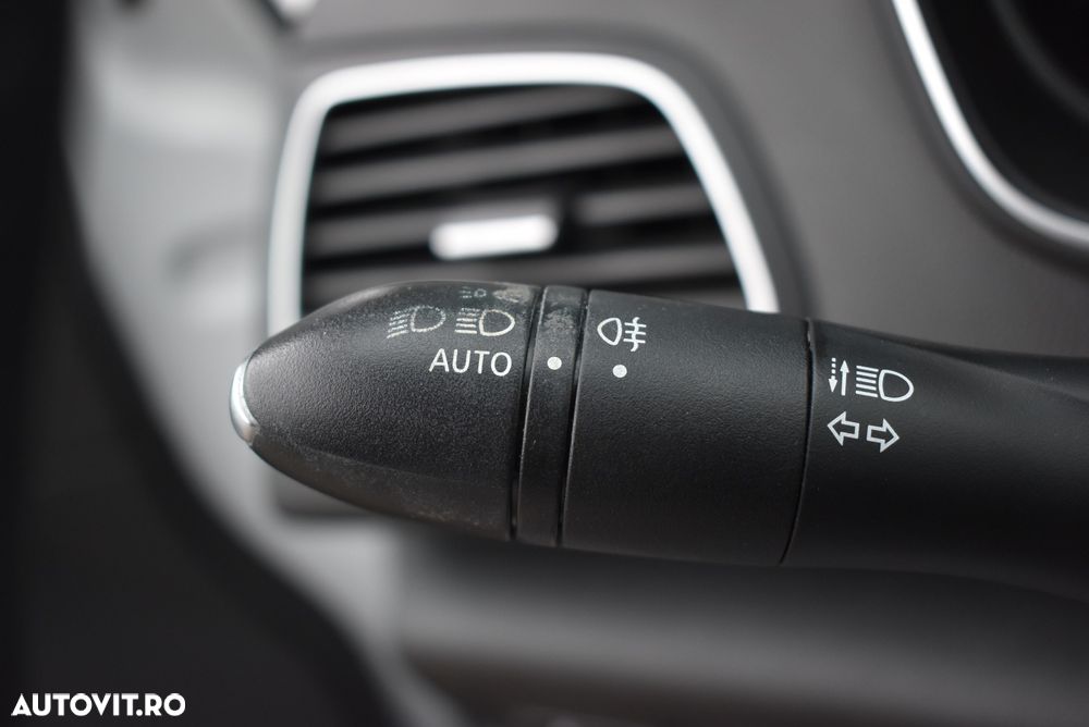 Renault Megane BLUE dCi EDC Intens - 14