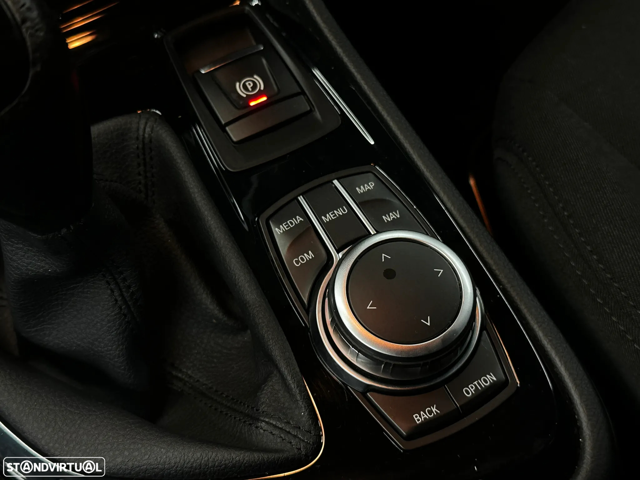BMW 216 Active Tourer d Advantage - 26