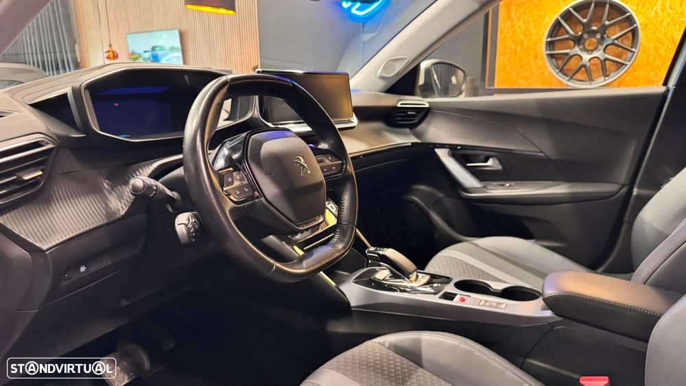 Peugeot e-2008 50 kWh Allure Pack - 9