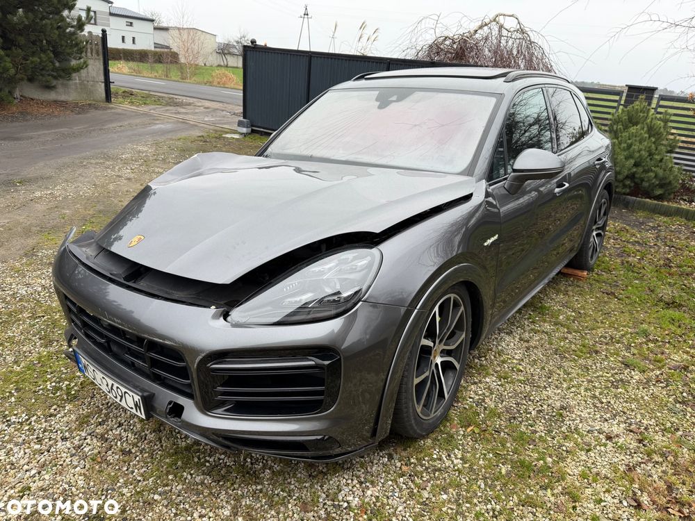 Porsche Cayenne E-Hybrid Platinum Edition - 1