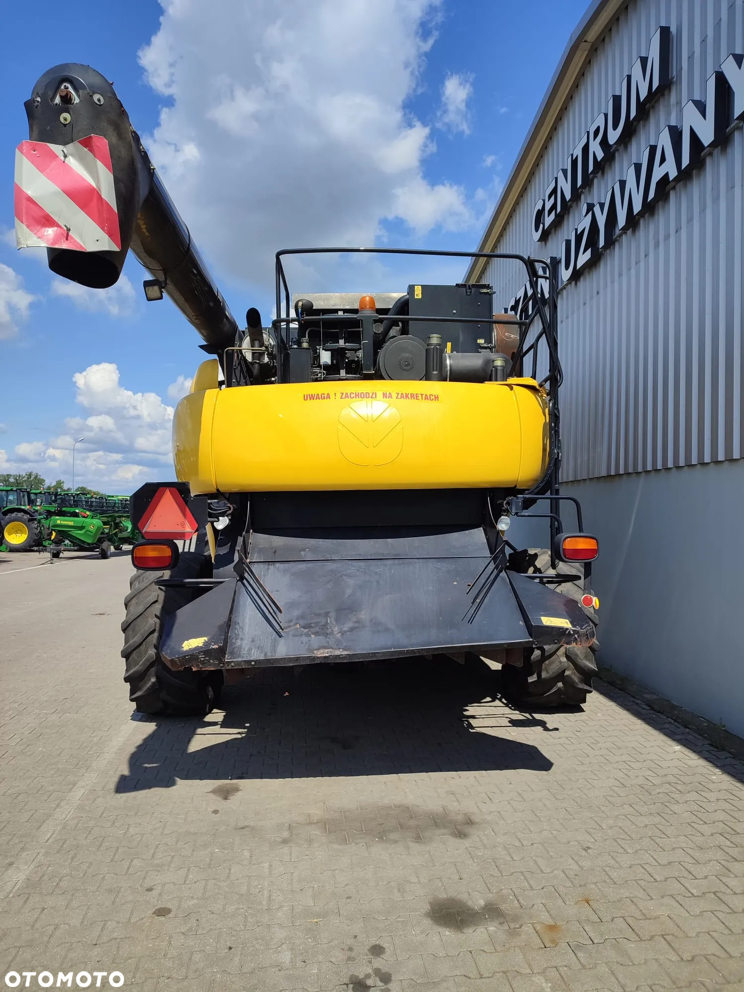 New Holland - 10