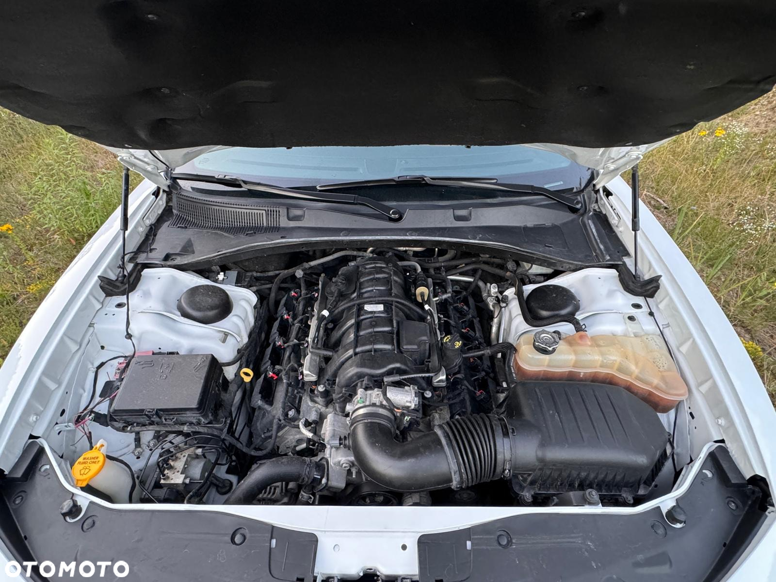 Dodge Charger 5.7 R/T - 12