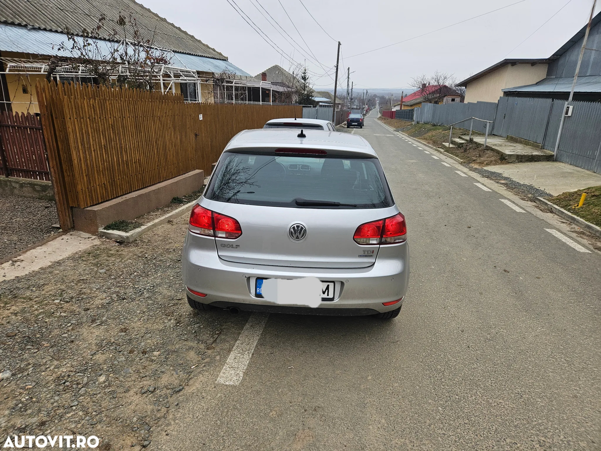 Volkswagen Golf 1.6 TDI BlueMotion Technology DPF Highline - 4