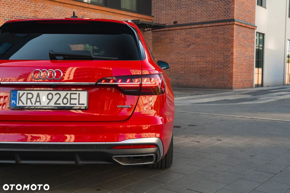 Audi A4 Avant 40 TFSI quattro S tronic S line - 16