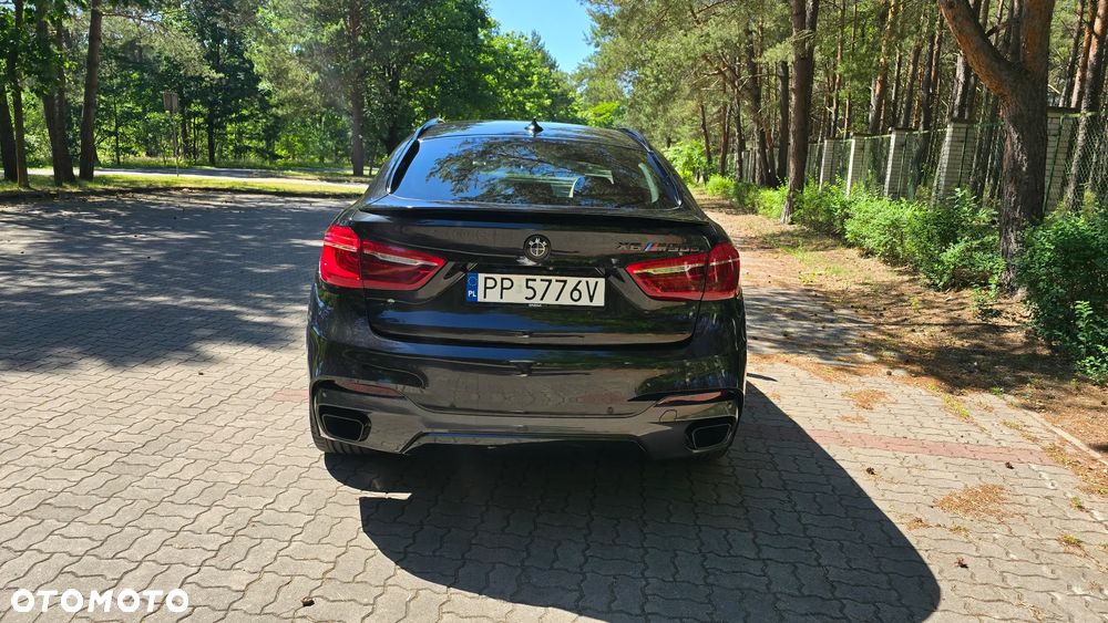 BMW X6M - 10