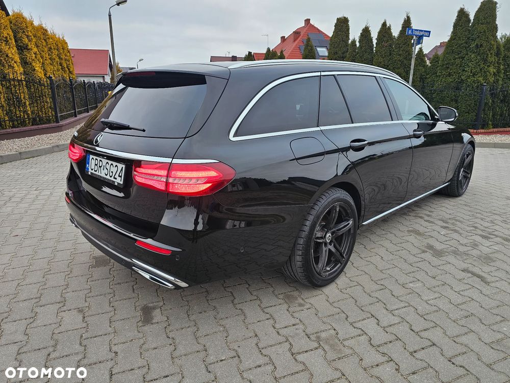 Mercedes-Benz Klasa E 220 d 9G-TRONIC Exclusive - 2