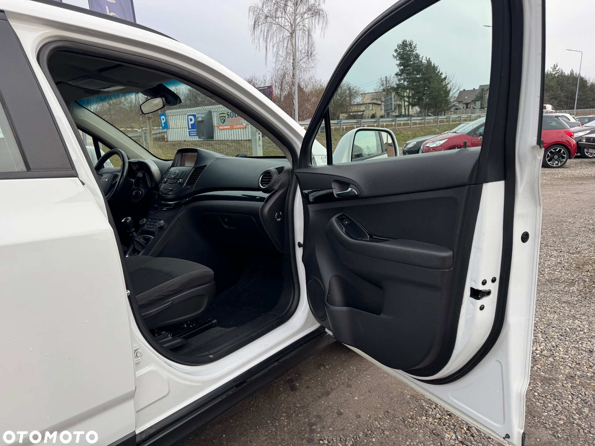 Chevrolet Orlando - 22
