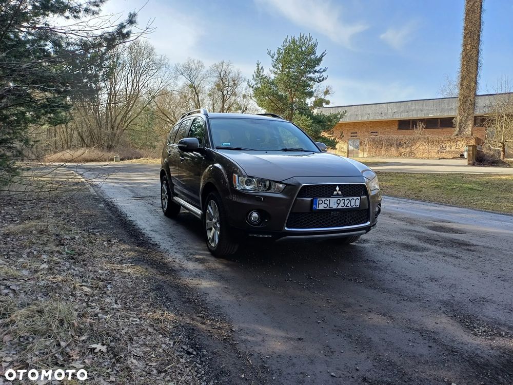 Mitsubishi Outlander 2.2 DI-D ClearTec 2WD Edition - 2