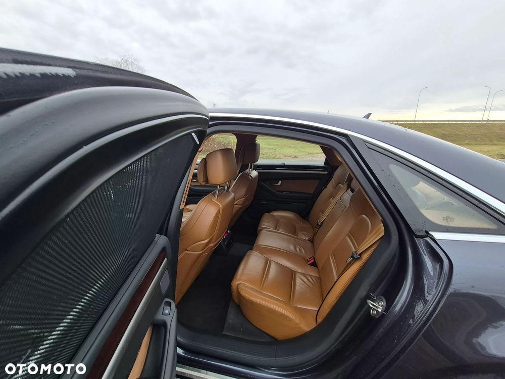Audi A8 4.2 TDI Quattro - 16
