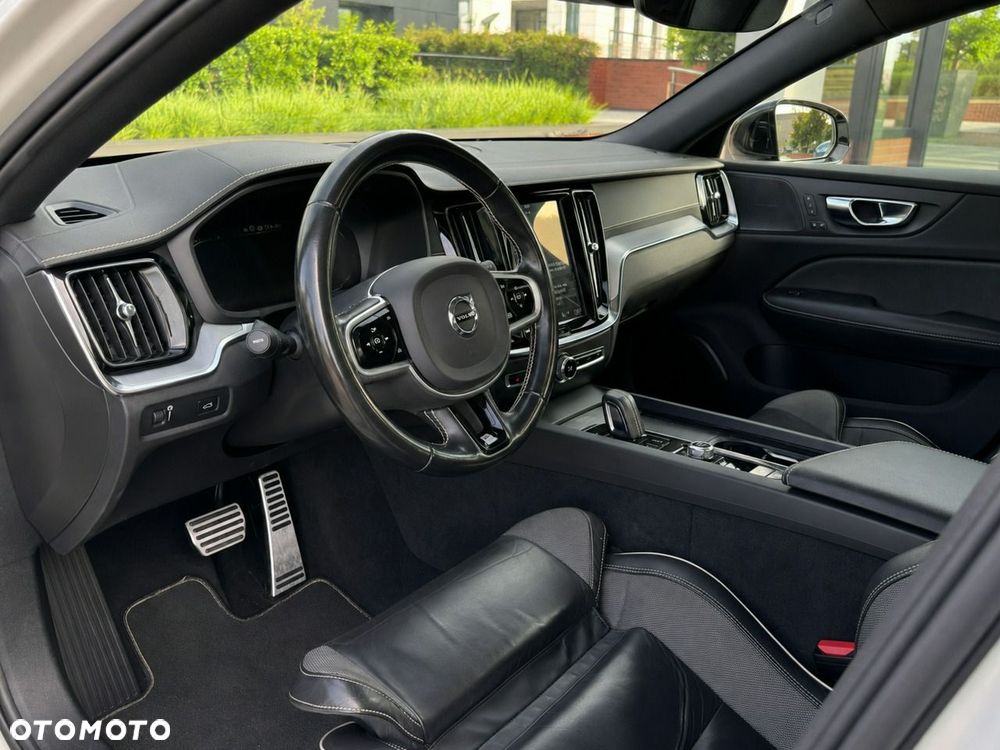 Volvo S60 B5 B AWD R-Design - 5